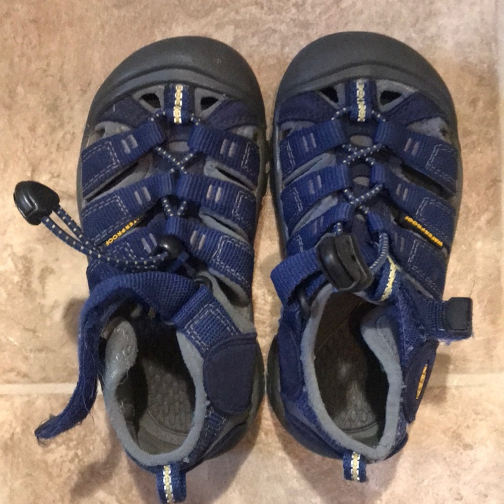 Toddler keen sandals